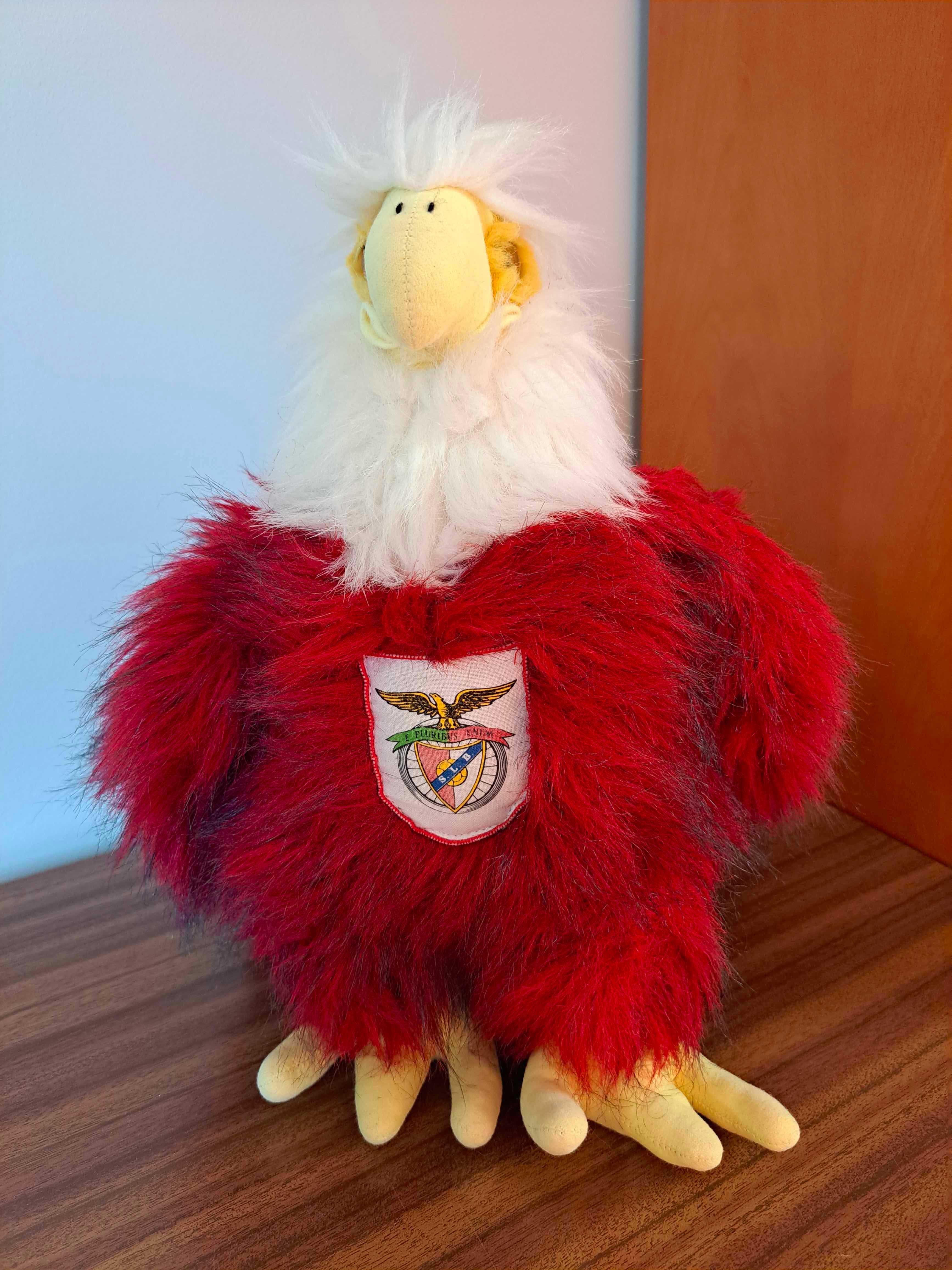 Águia do Benfica em peluche