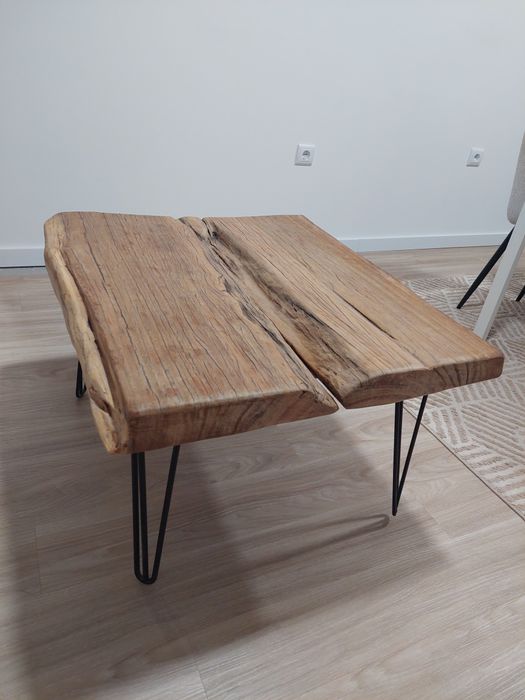 Mesa de Madeira Natural