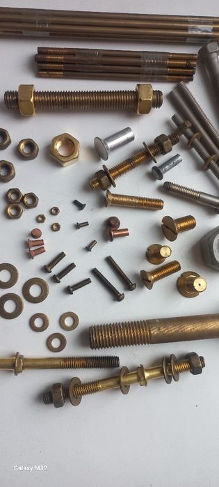 латунні та мідні болти, гайки, заклепки