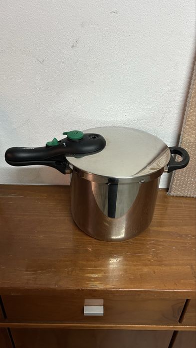 Panela de Pressão Magefasa 7,5L