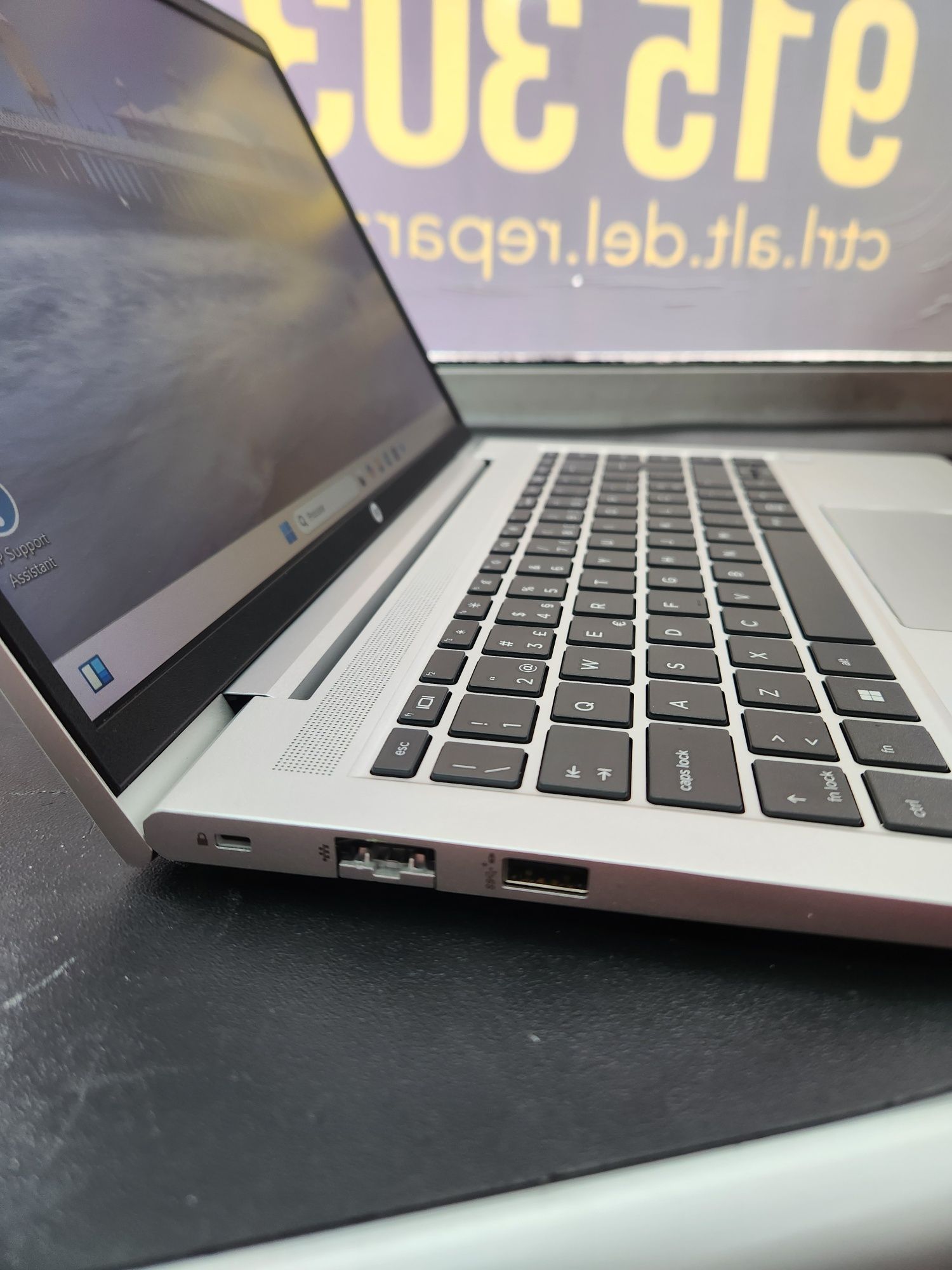 HP PROBOOK G440 G9 16GB/512G