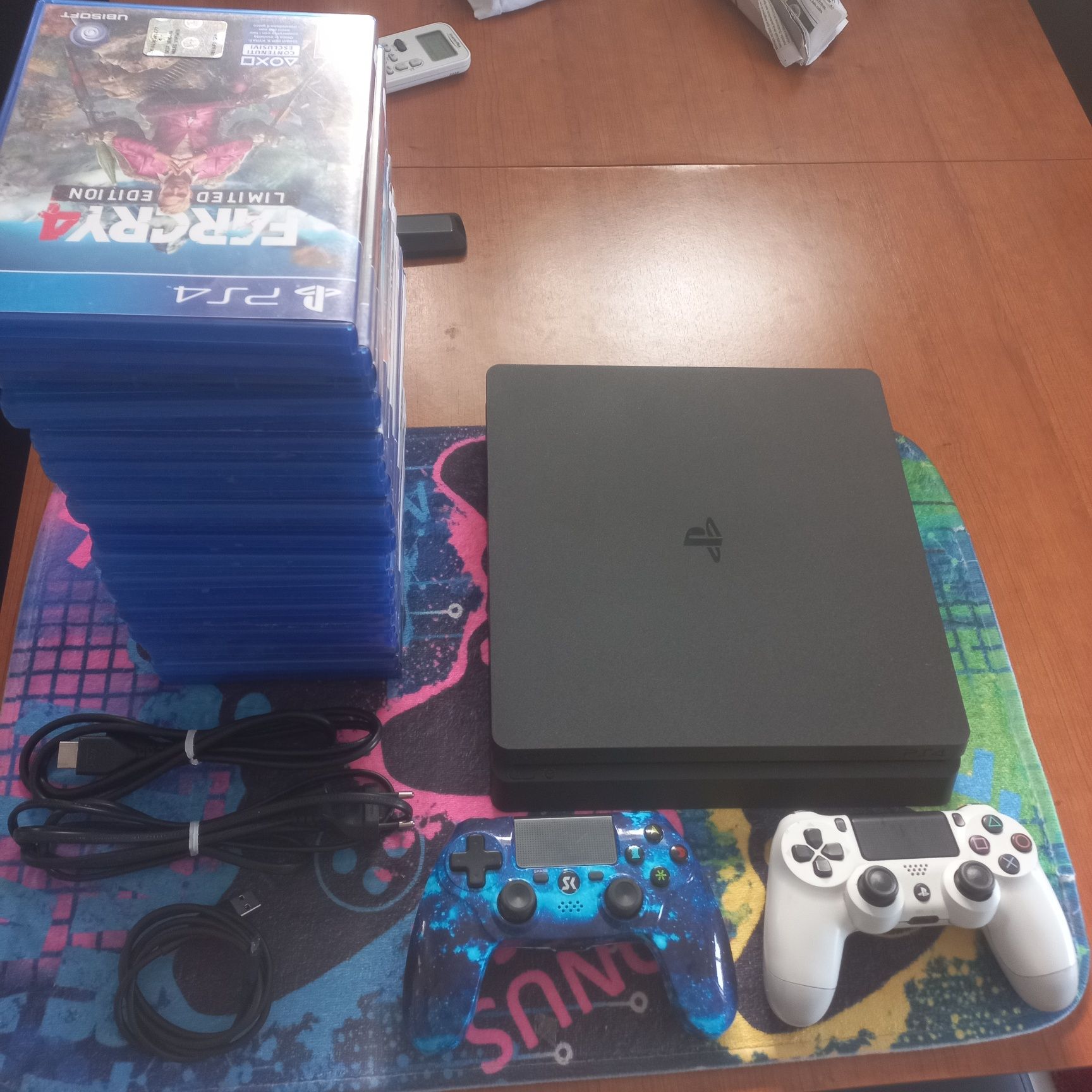 Ps4 + 2 comandos + 21 jogos