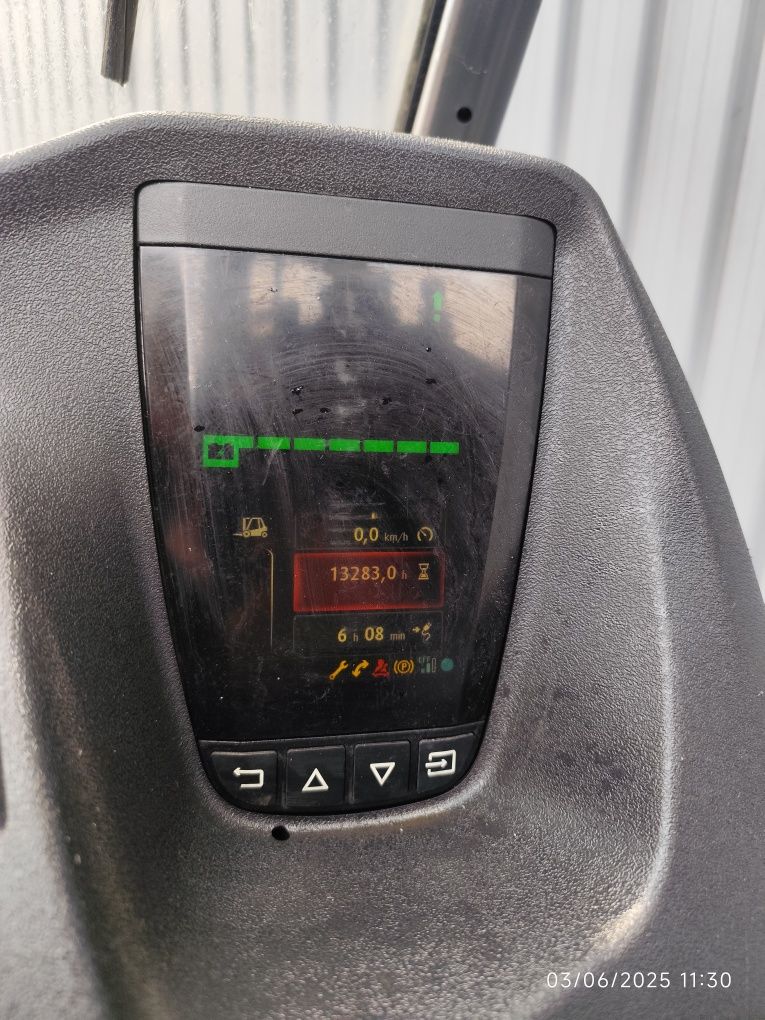 Empilhador eléctrico Linde e35