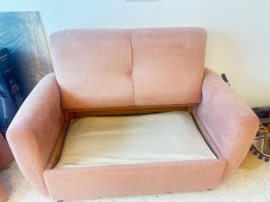 Sofá-cama novo, por estrear