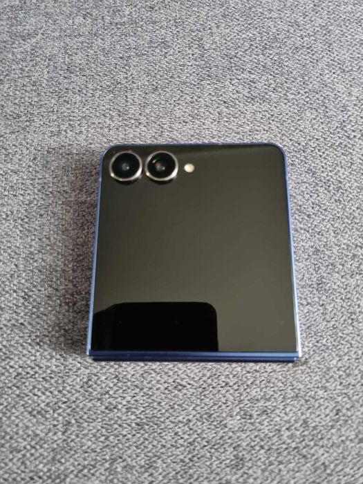 Samsung Galaxy Z Flip 7, 256 GB używany 5 dni