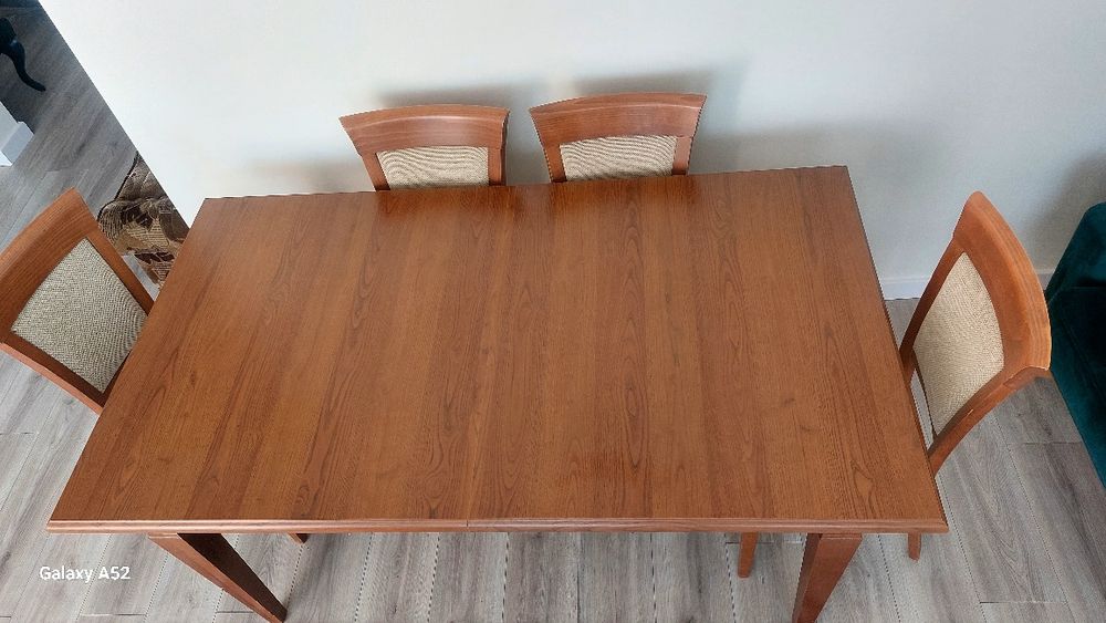 Stół, krzesła, 6 krzeseł BRW