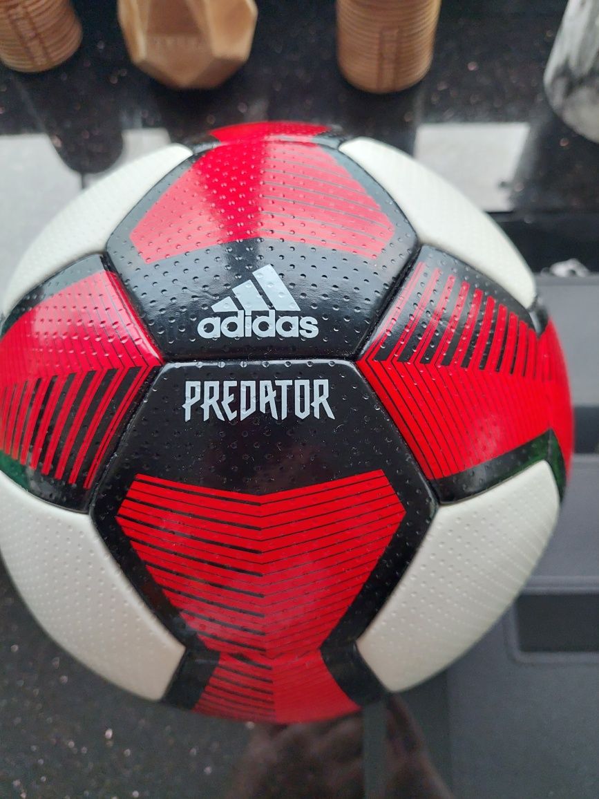 Piłka nożna AdidasPredator limitowana unikat nowa polecam