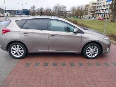 Sprzedam Toyotę Auris