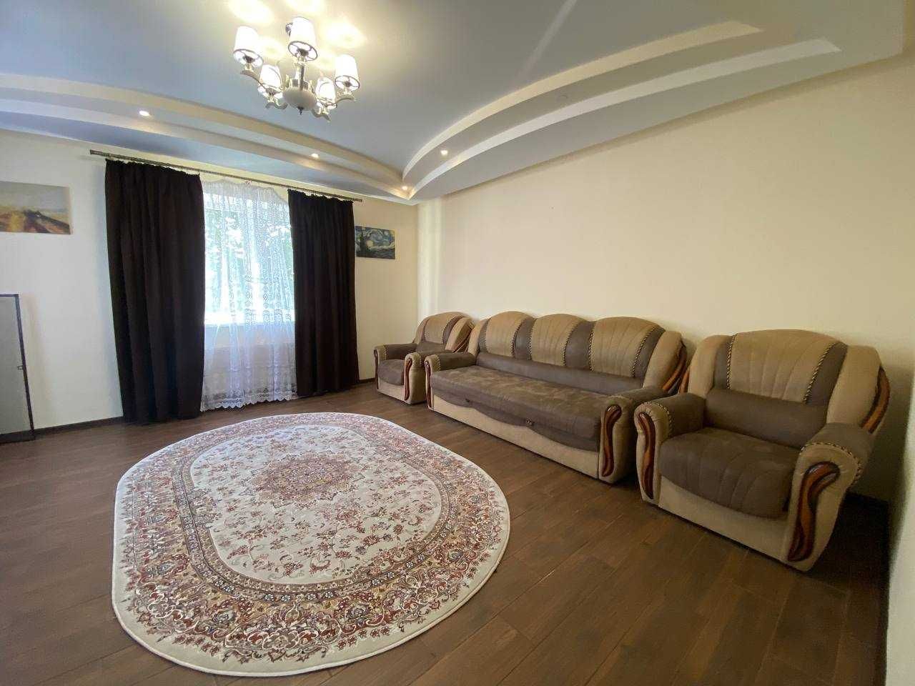Продам 2-х поверховий будинок