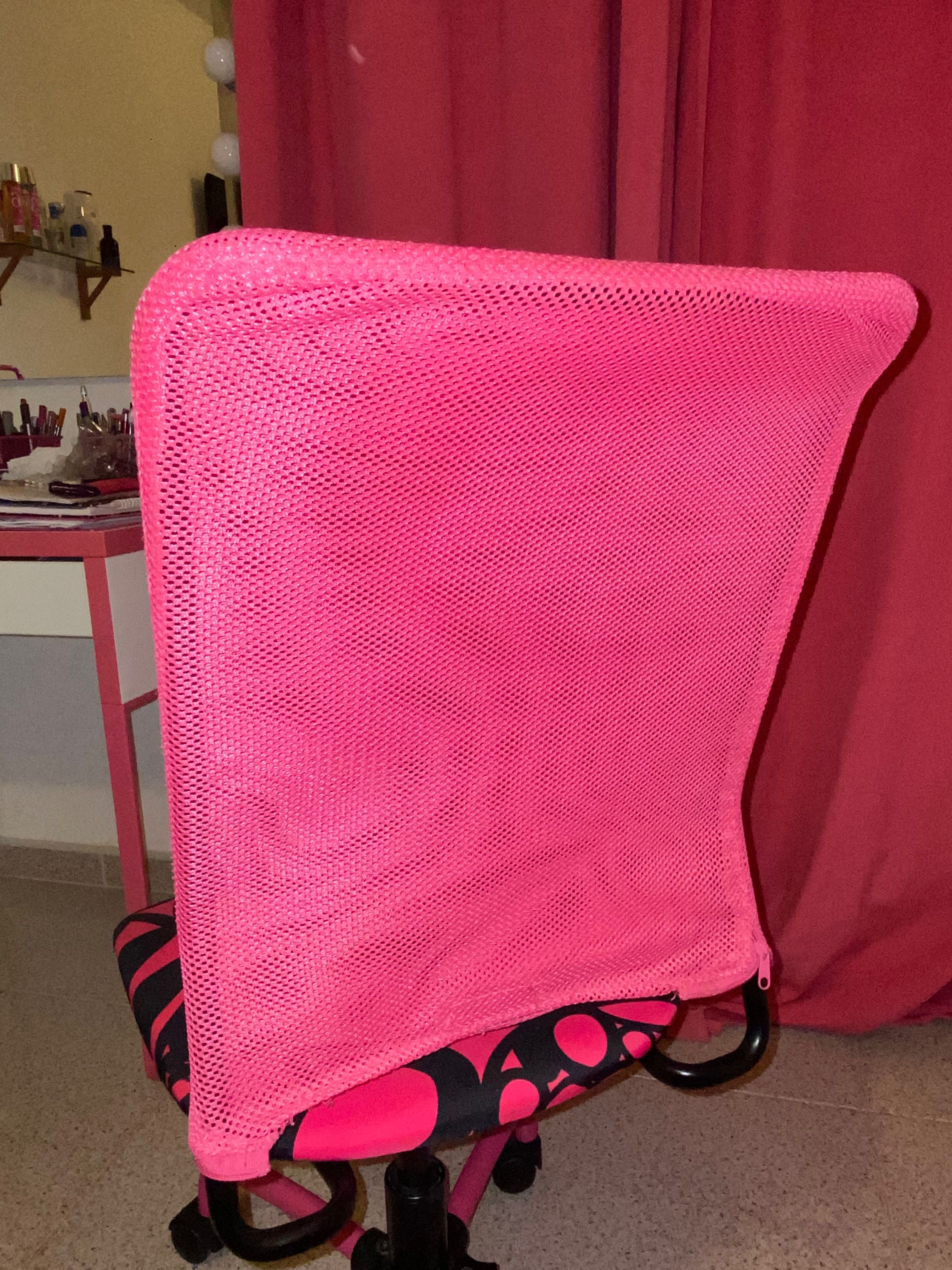 cadeira cor de rosa