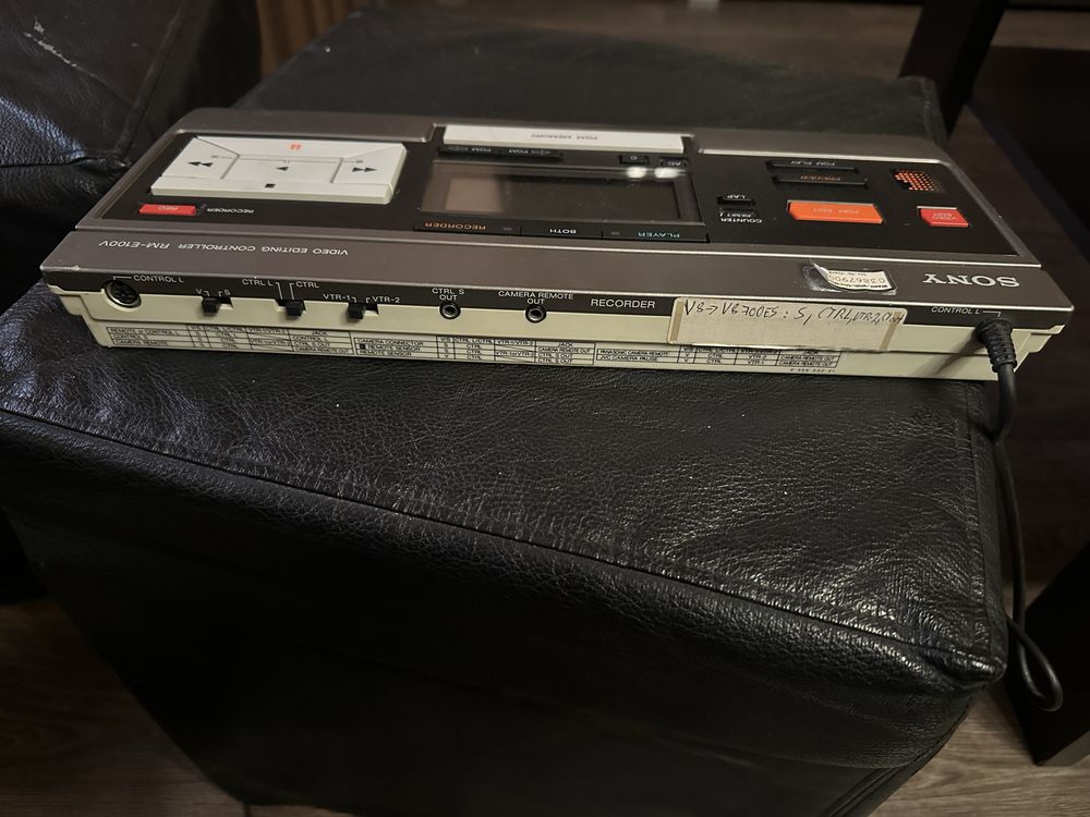 Sony RM-E100v kontroler video