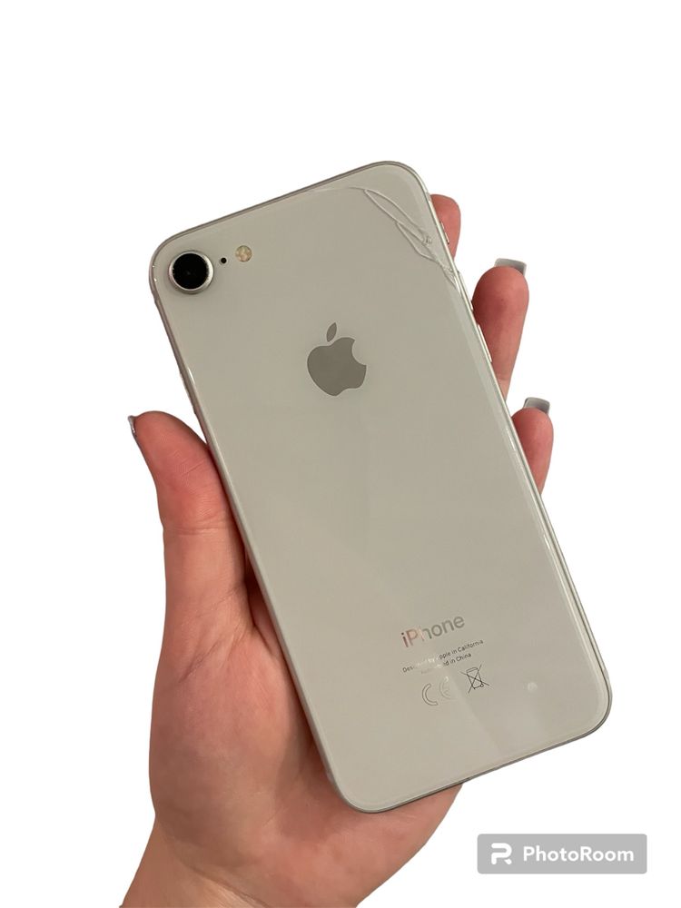 Iphone 8 srebrny 64 GB
