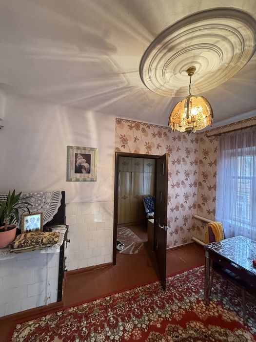 Продается хороший газифицированый дом. Славянск.