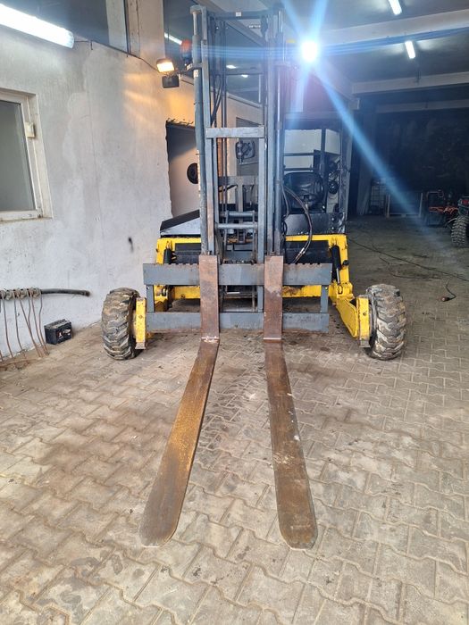 Wózek widłowy terenowy napęd 3x3 podwieszany przesuwne blokada ZAMIANA