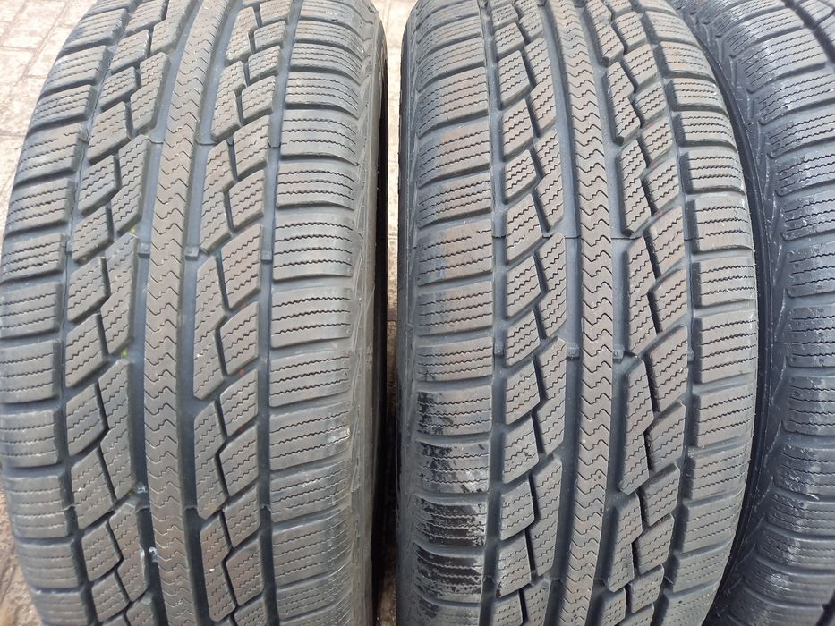 Opony zimowe 215 60 r17 4szt 300zl