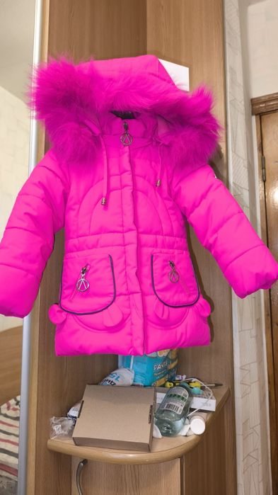 Куртка на дівчинку. Зимова