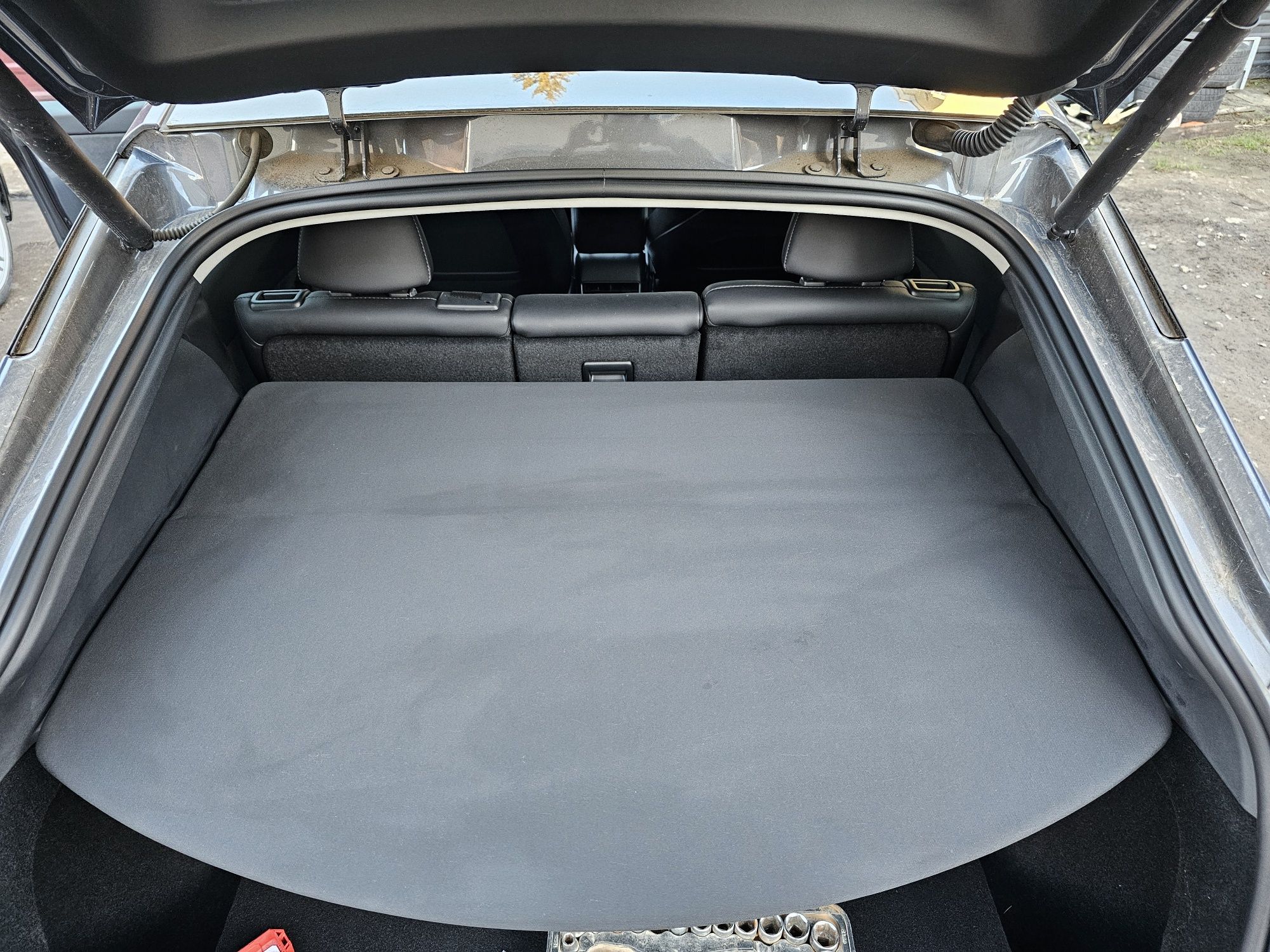 Полка Шторка верхня Tesla Model Y 1641293-00-D