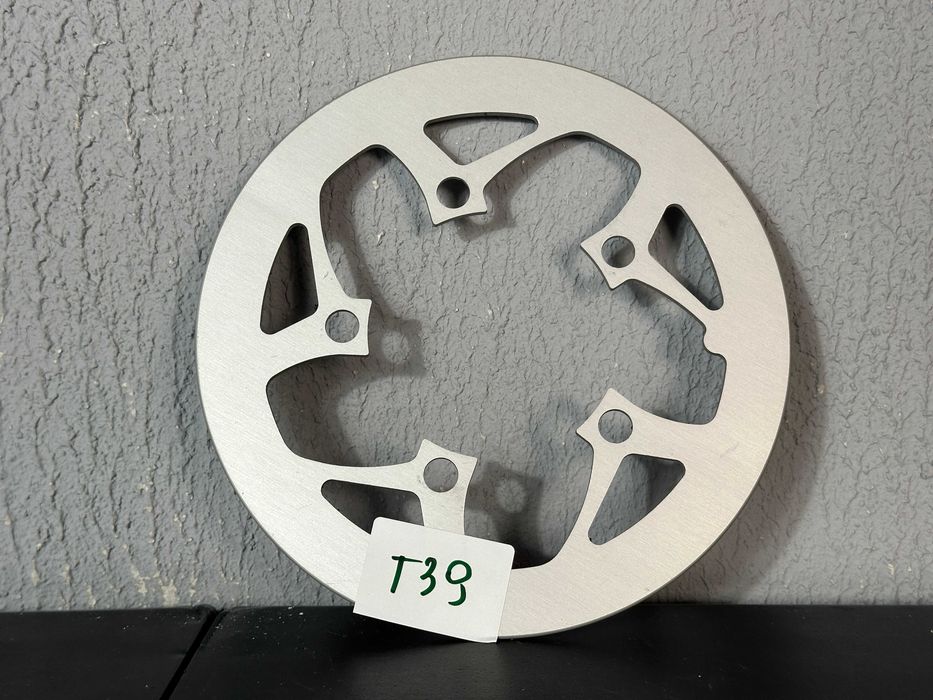 Osłona korby rowerowej.