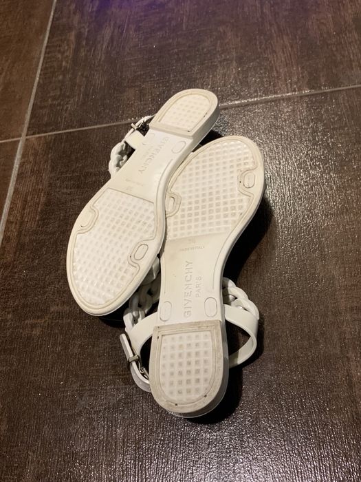 Givenchy sandały Original