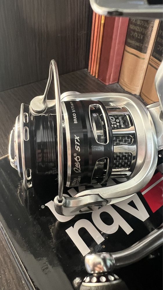 Abu Garcia Revo STX 20