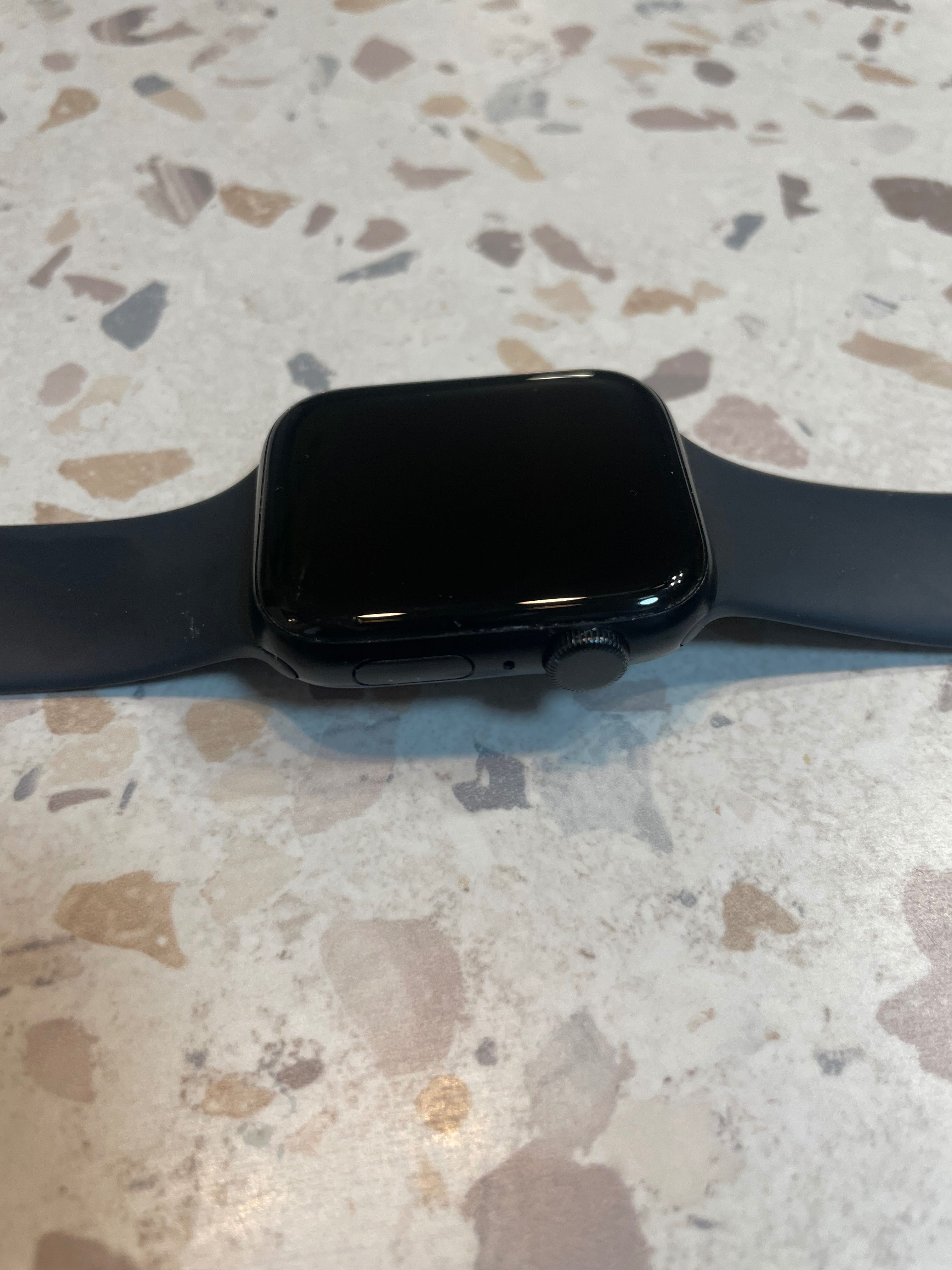 Używany Apple Watch SE gen 2 44mm