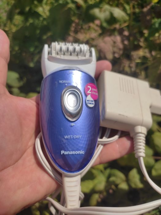 Дорогий епілятор Panasonic для дорогої пі сі.видаляє ніжно і надовго