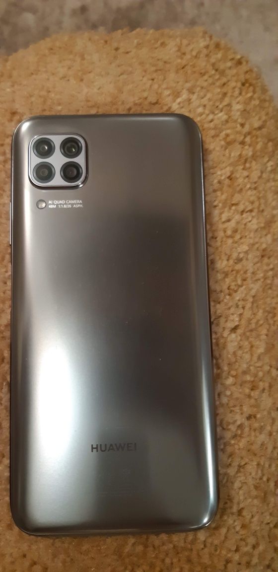 Смартфон HUAWEI P40 lite