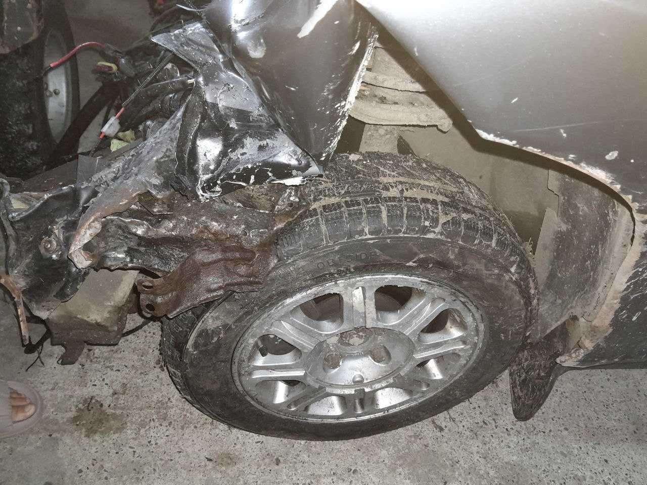 Автомобіль Пежо 405 1992 року