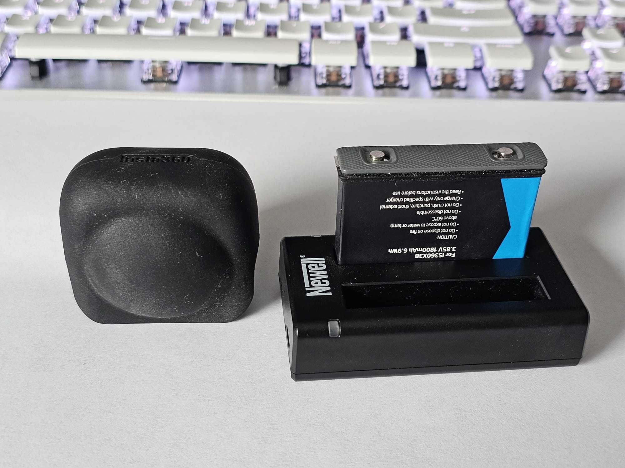 Zestaw INSTA360 X3 bateria Newell + ładowarka + osłona Insta360