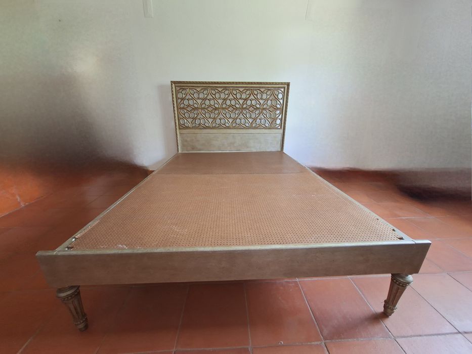Cama vintage madeira