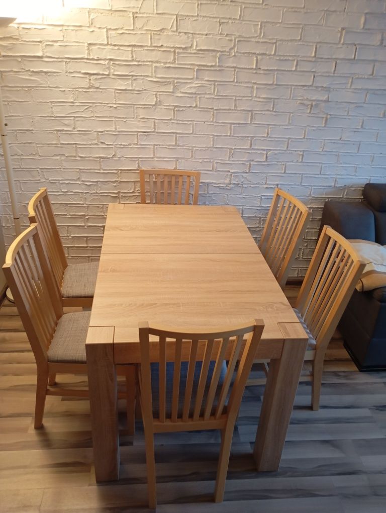 Stół do jadalni plus 6 krzeseł