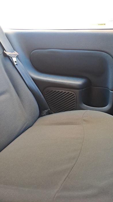 Renault Clio Cinza