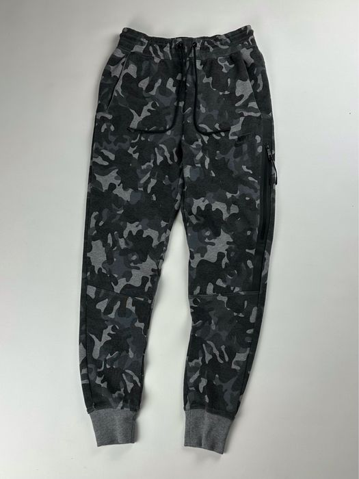 Штани від Nike tech fleece