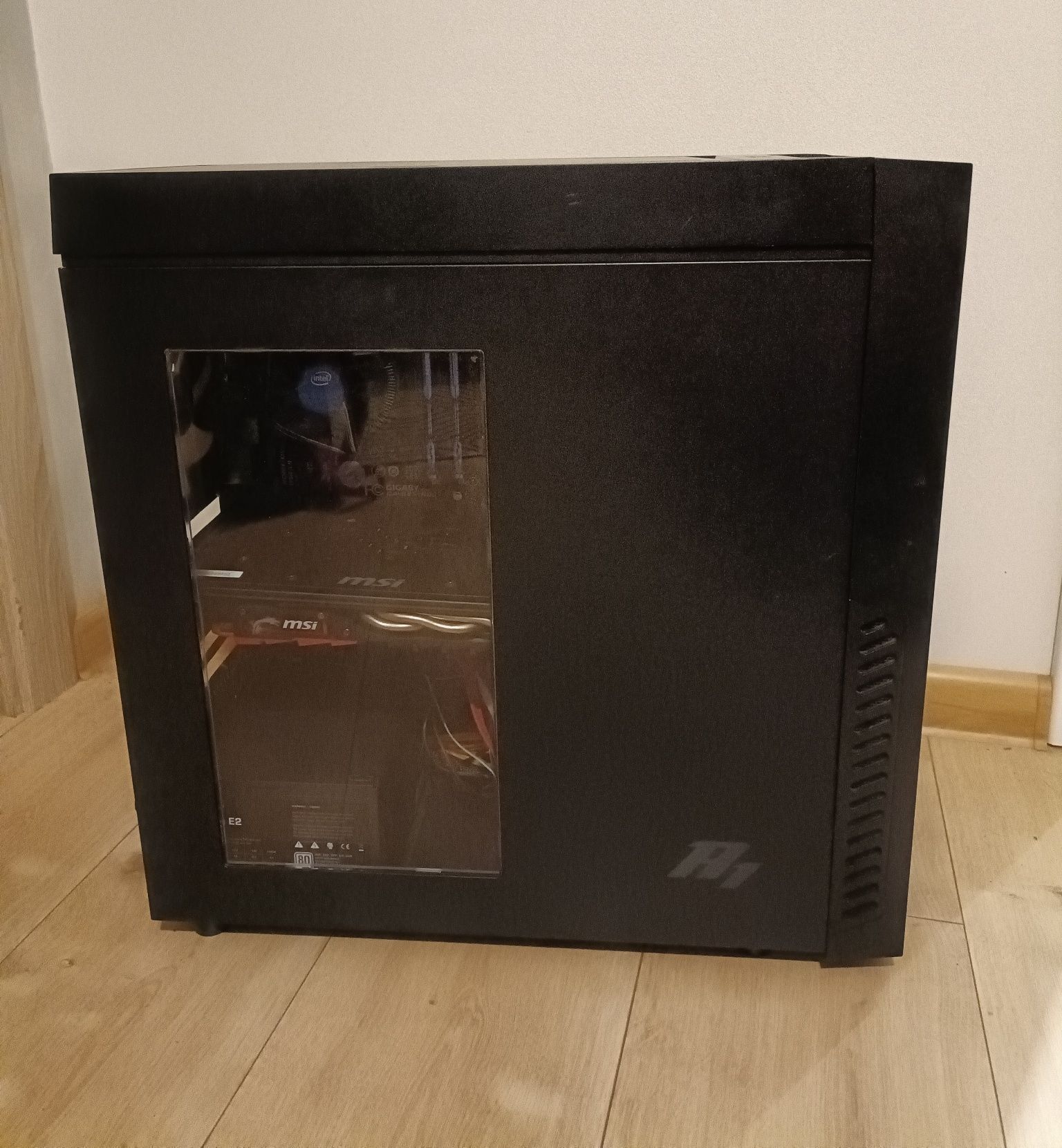Zestaw Komputer Stacjonarny z Monitorem I5 / GTX1060 6GB / 8GB RAM / S