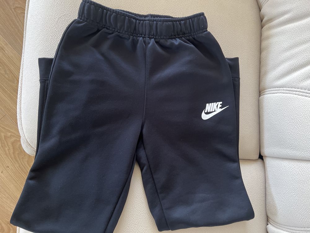 Сплртивні штани Nike