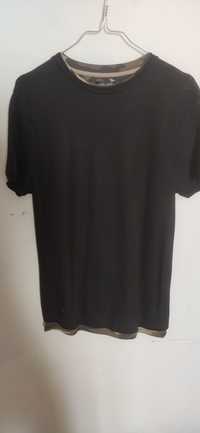 T-shirt zara tamanho M