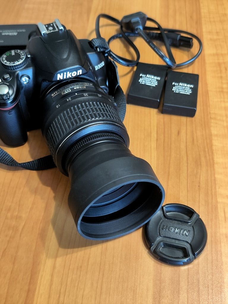 Nikon D3000 Kit 18-55