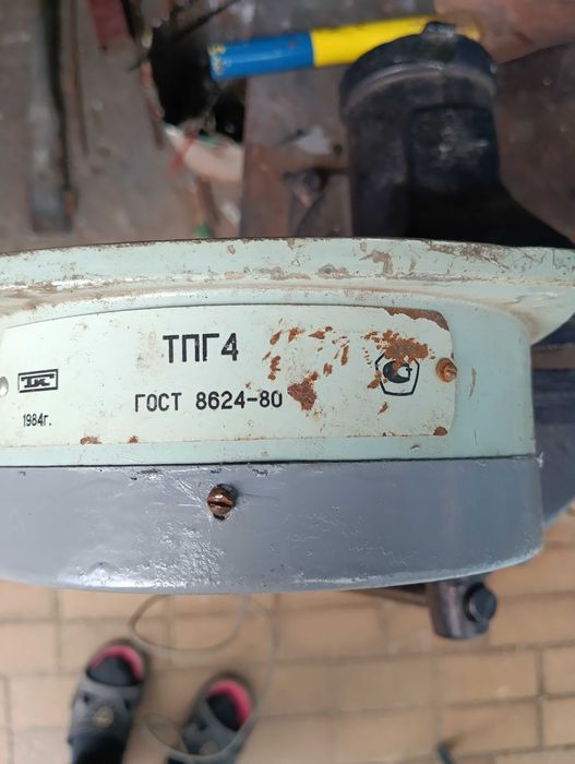 продам термометр манометрический новый