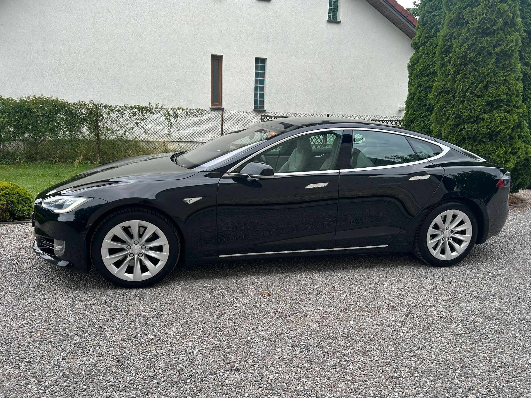 Tesla Model S Model S70D 4x4 Dual Motor lekko uszkodzona wersja EU