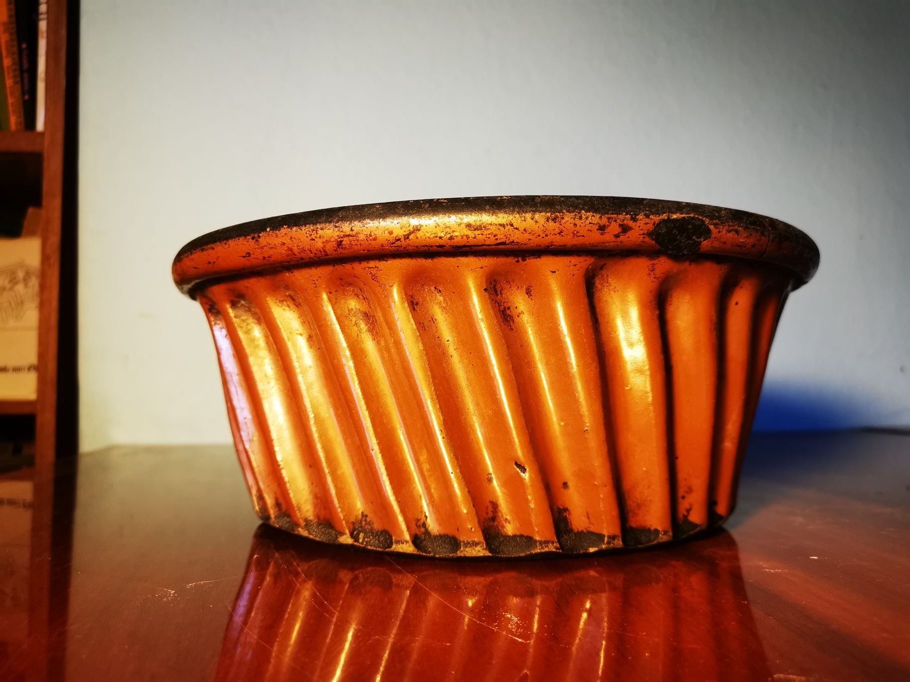 Duza forma do ciasta kamionka do wypiekania babki lata 60