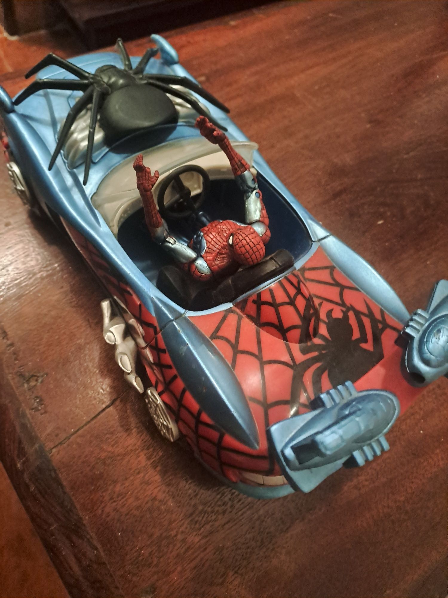 Carro + Boneco Homem Aranha