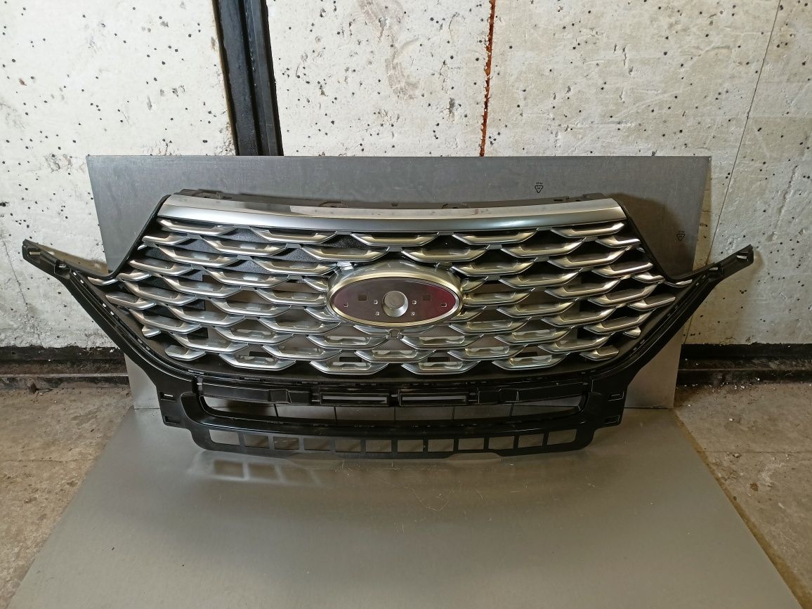 Ford Explorer grill atrapa kratka zderzaka przód chrom idealny