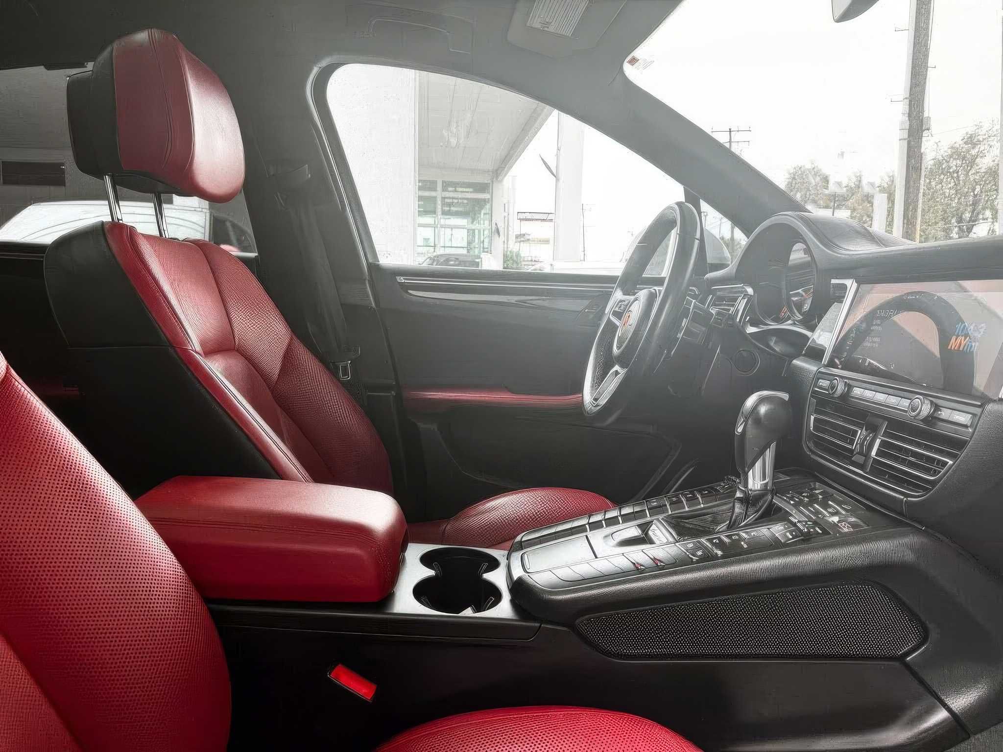 2019 Porsche Macan S