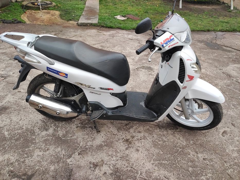 Продам скутер Honda 125C