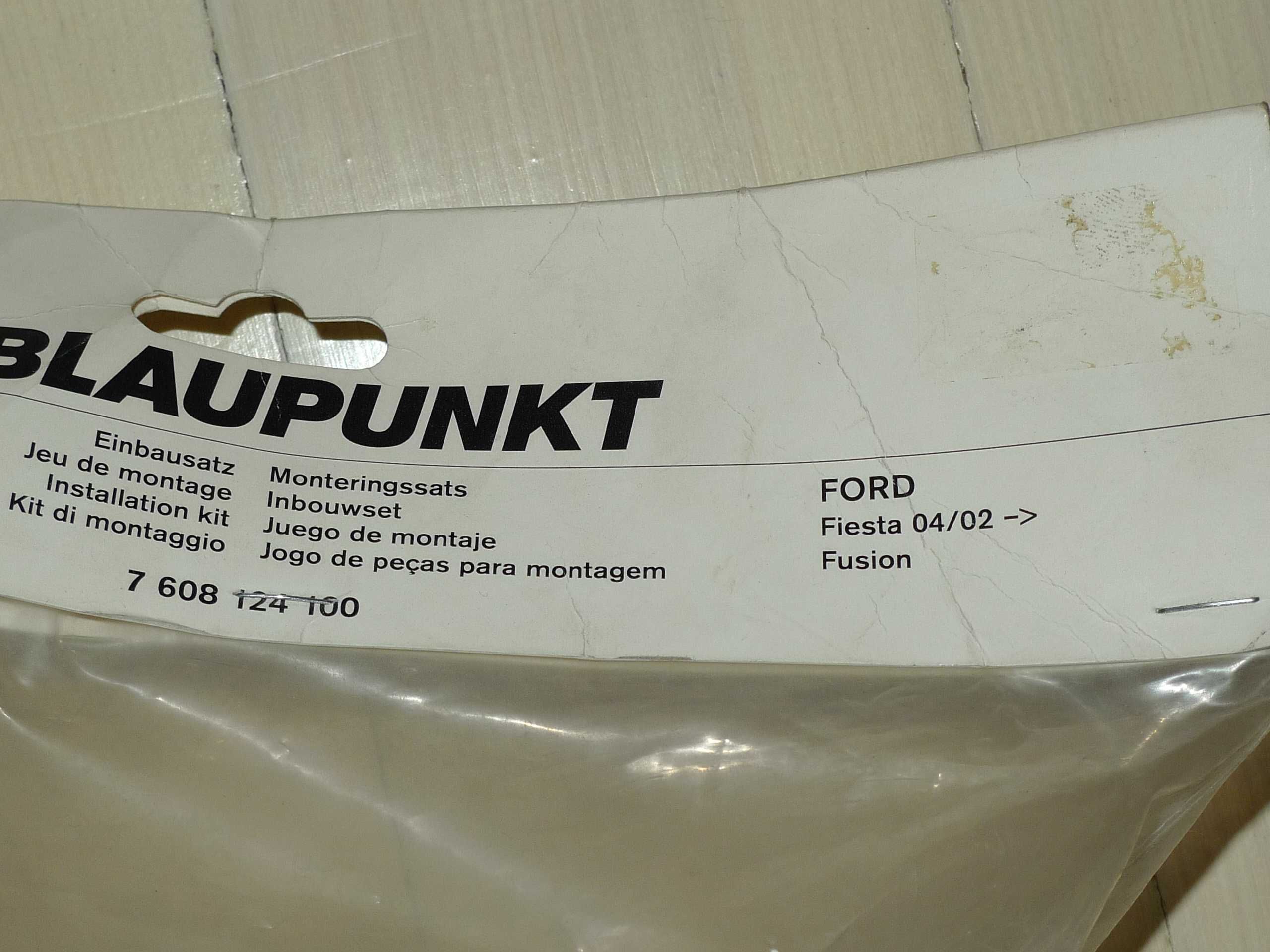 Переходная рамка Blaupunkt для Ford Fiesta Fusion