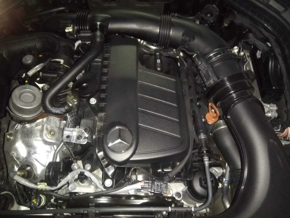 Mercedes C 180 D blue EFFICIENCY irrepreensível