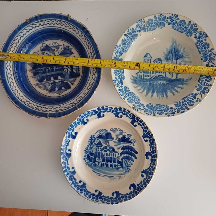 Pratos de faiança casas