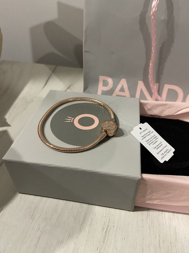 Браслет Pandora "Сяюча корона O" з покриттям 14K рожевим золотом