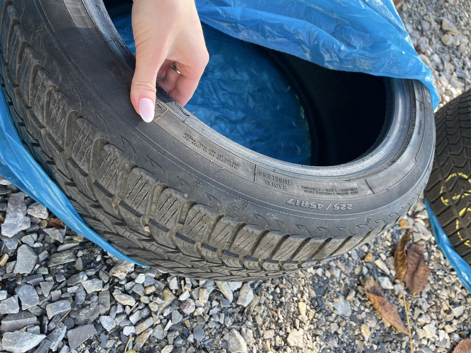 Opony zimowe 225/45 r17 komplet