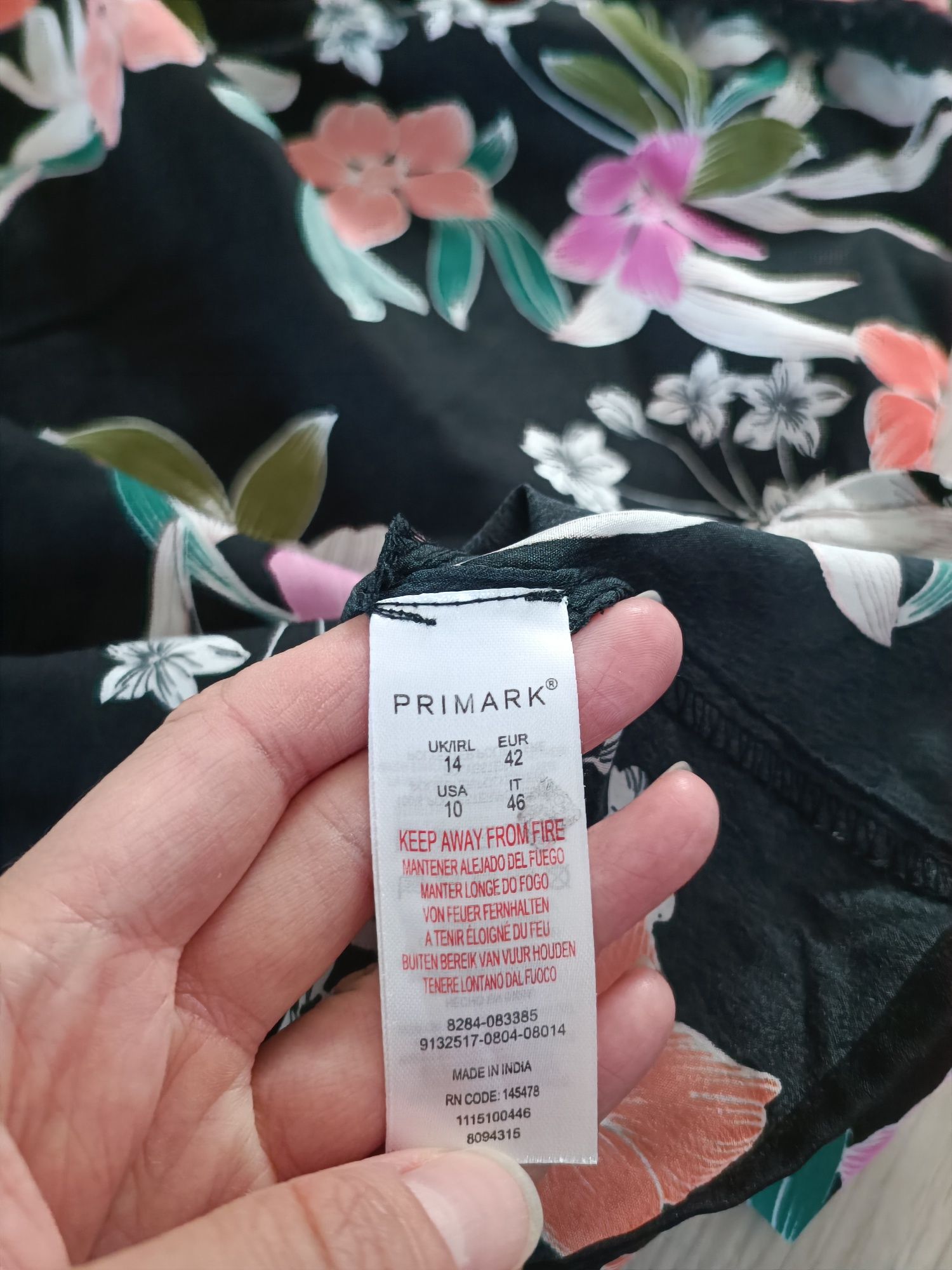 Czarna sukienka damska w kwiaty Primark r.42